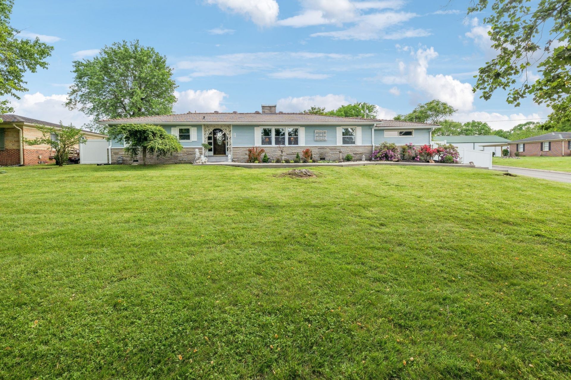 604 College Ave E, Carthage, TN 37030 Main Photo