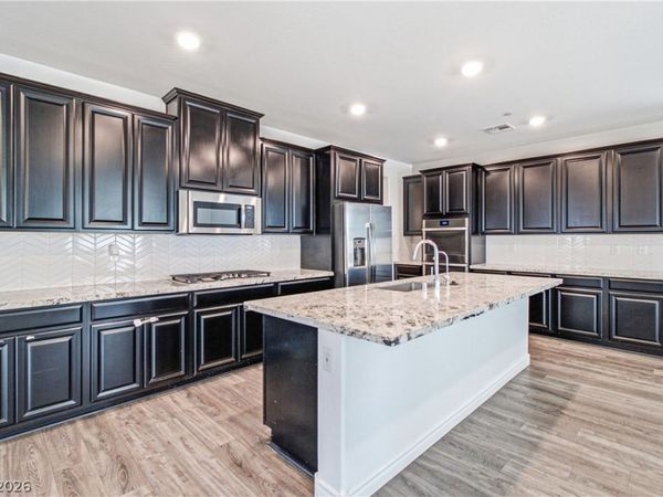 3135 Hazy Hills Avenue, Henderson, NV 89052