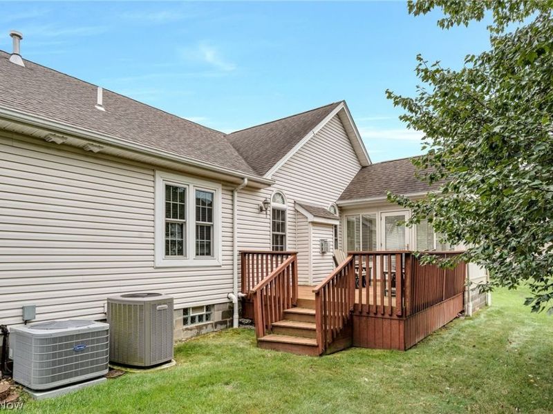 7007 Clingan Road, Unit 48, Poland, OH 44514 Photo 5