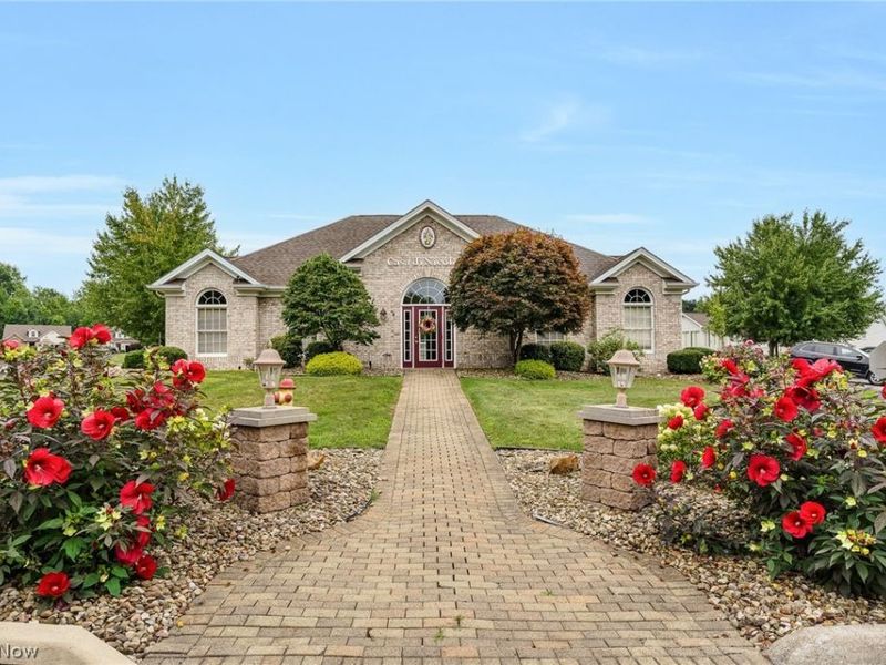 7007 Clingan Road, Unit 48, Poland, OH 44514 Photo 6