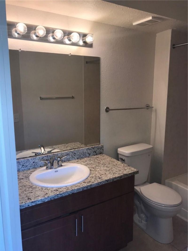 12400 Vista Isles Drive, Unit 1421, Sunrise, FL 33325 Photo