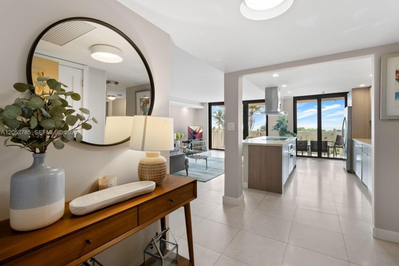 1121 Crandon Blvd , Unit F403, Key Biscayne, FL 33149 Photo