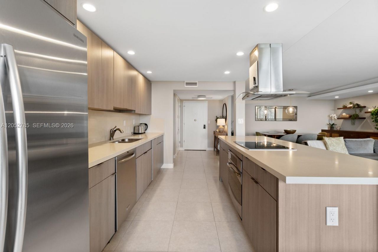 1121 Crandon Blvd , Unit F403, Key Biscayne, FL 33149 Photo
