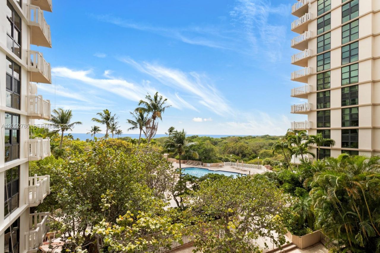 1121 Crandon Blvd , Unit F403, Key Biscayne, FL 33149 Photo