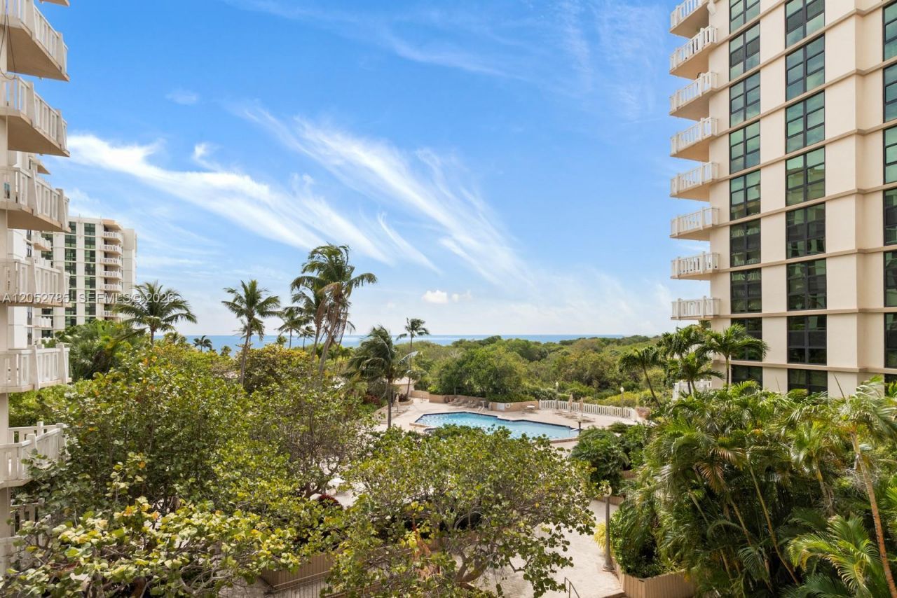 1121 Crandon Blvd , Unit F403, Key Biscayne, FL 33149 Photo