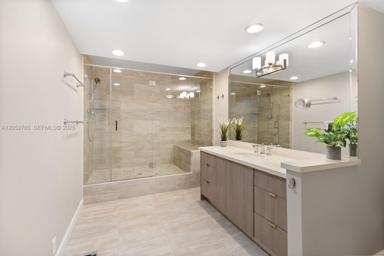 1121 Crandon Blvd , Unit F403, Key Biscayne, FL 33149 Photo