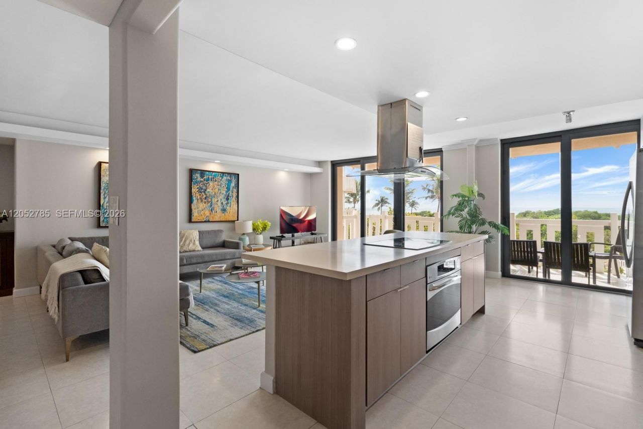 1121 Crandon Blvd , Unit F403, Key Biscayne, FL 33149 Photo
