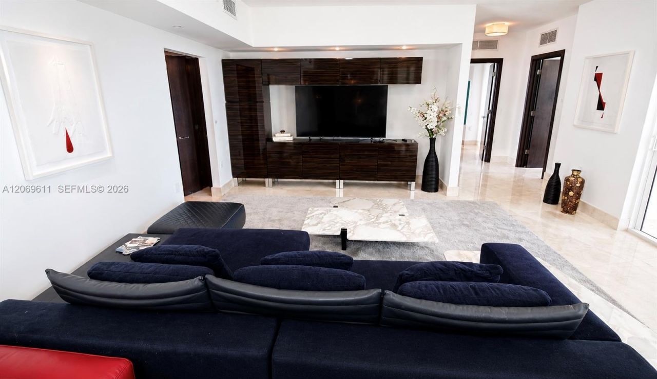 150 Sunny Isles Blvd , Unit 1-UPH1, Sunny Isles Beach, FL 33160 Photo