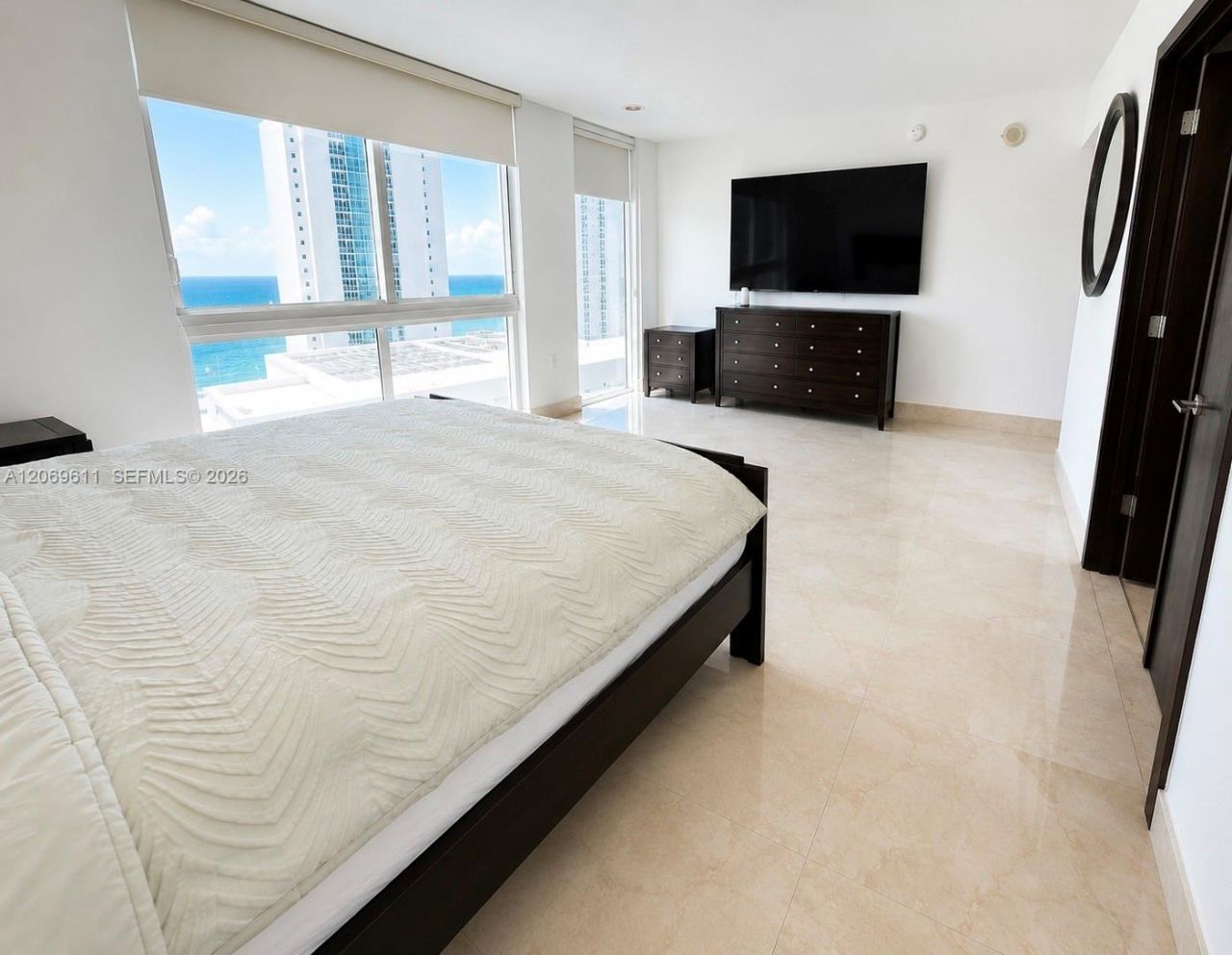 150 Sunny Isles Blvd , Unit 1-UPH1, Sunny Isles Beach, FL 33160 Photo