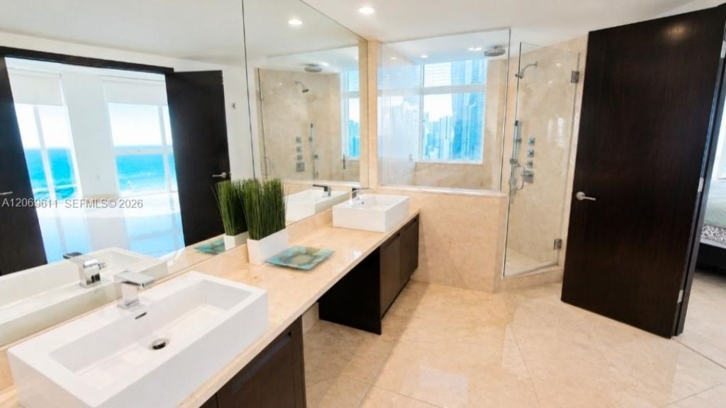 150 Sunny Isles Blvd , Unit 1-UPH1, Sunny Isles Beach, FL 33160 Photo