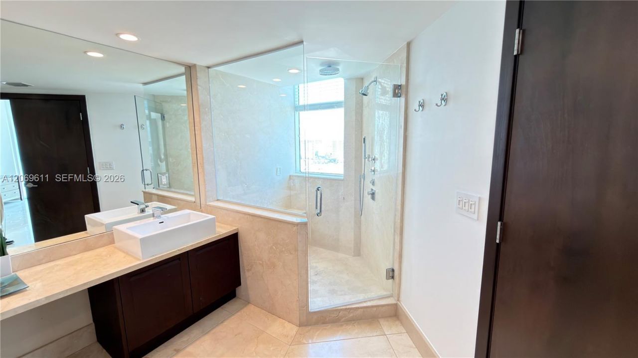 150 Sunny Isles Blvd , Unit 1-UPH1, Sunny Isles Beach, FL 33160 Photo