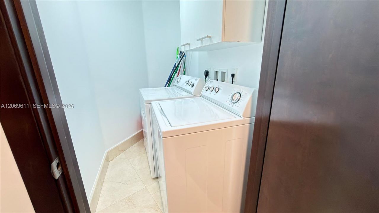 150 Sunny Isles Blvd , Unit 1-UPH1, Sunny Isles Beach, FL 33160 Photo