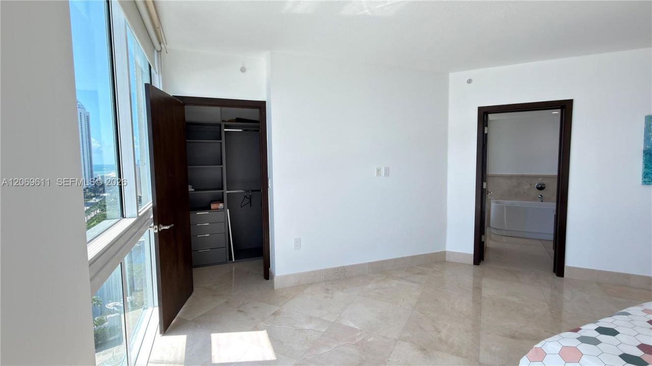 150 Sunny Isles Blvd , Unit 1-UPH1, Sunny Isles Beach, FL 33160 Photo