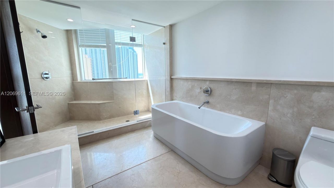 150 Sunny Isles Blvd , Unit 1-UPH1, Sunny Isles Beach, FL 33160 Photo