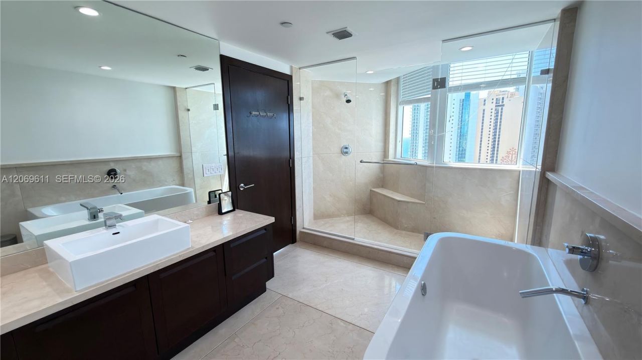 150 Sunny Isles Blvd , Unit 1-UPH1, Sunny Isles Beach, FL 33160 Photo