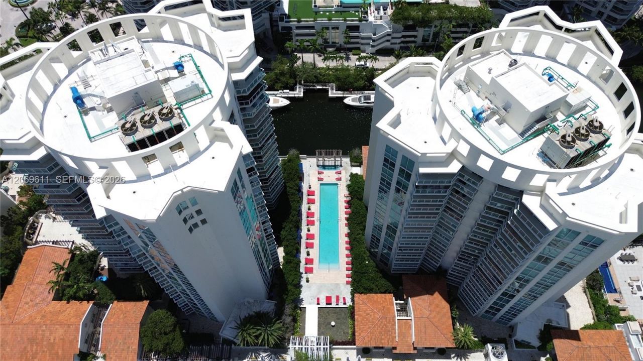150 Sunny Isles Blvd , Unit 1-UPH1, Sunny Isles Beach, FL 33160 Photo