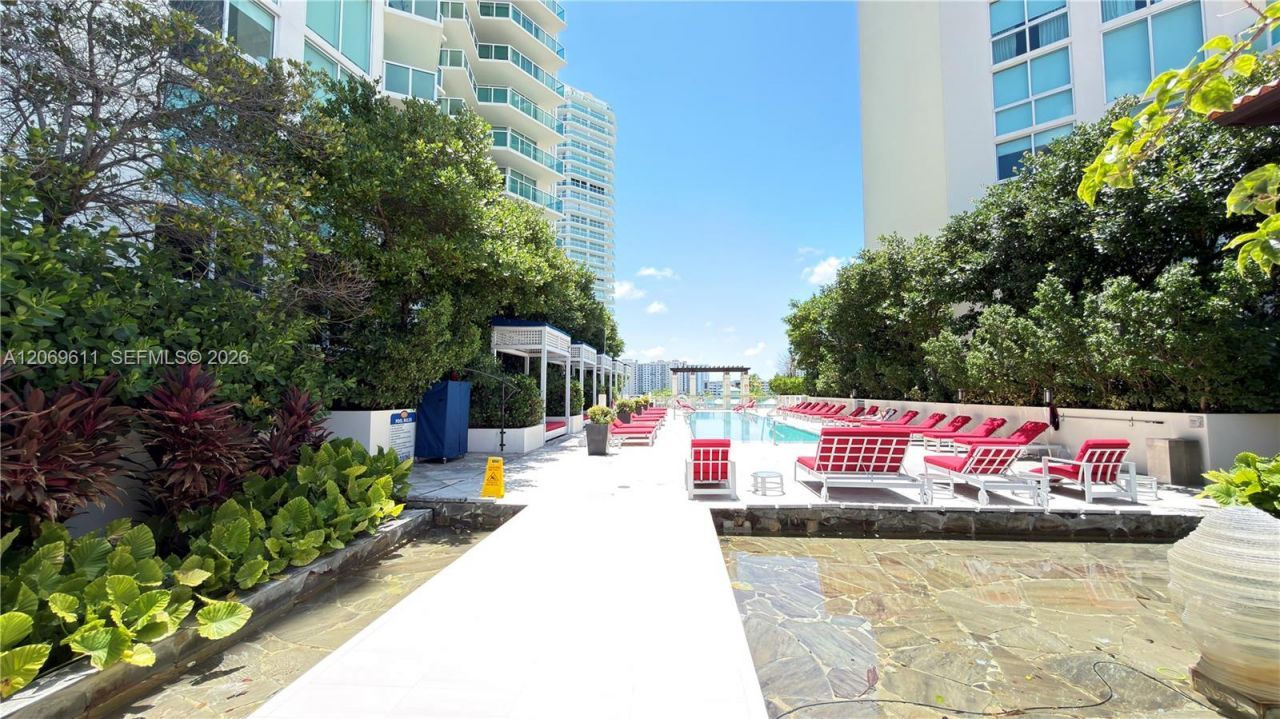 150 Sunny Isles Blvd , Unit 1-UPH1, Sunny Isles Beach, FL 33160 Photo