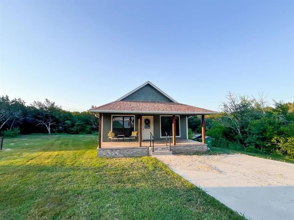 2401 Fox Court, Granbury, TX 76048