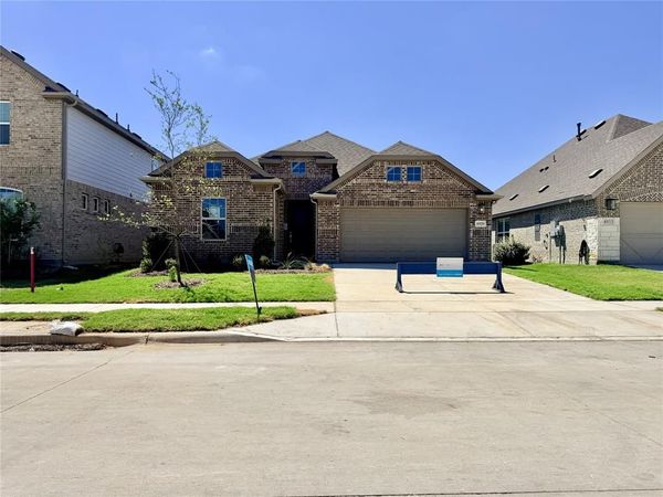4929 Hitching Post Drive, Fort Worth, TX 76036