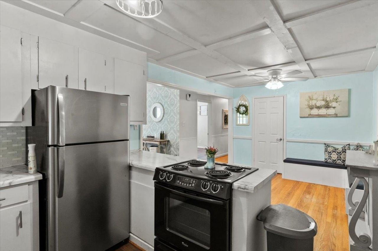 416 N Railroad Ave. Photo 15