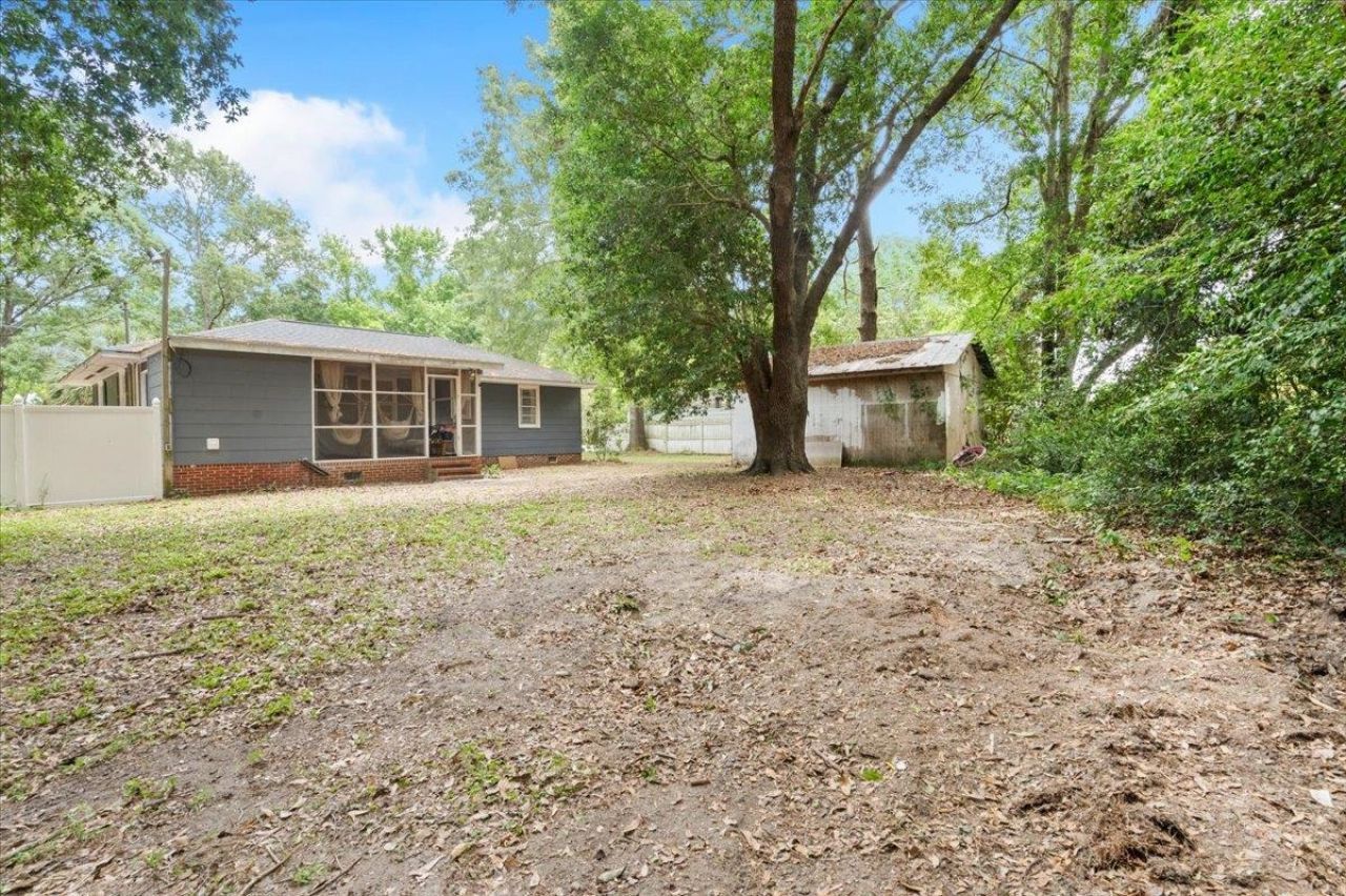 416 N Railroad Ave. Photo 24