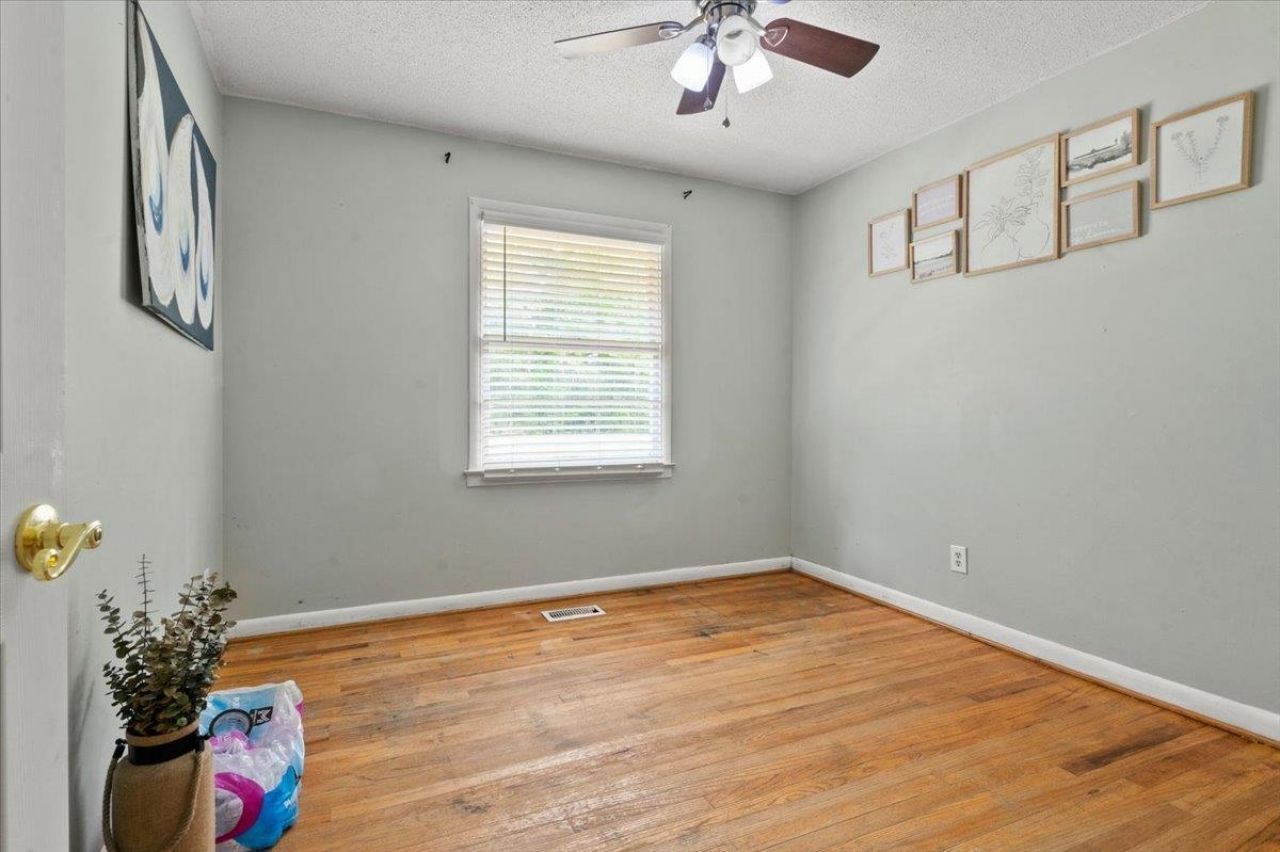 416 N Railroad Ave. Photo 25