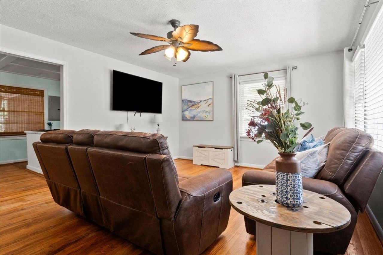 416 N Railroad Ave. Photo 7