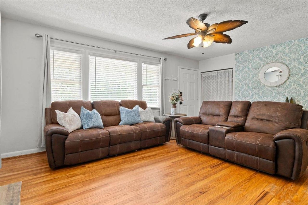 416 N Railroad Ave. Photo 8