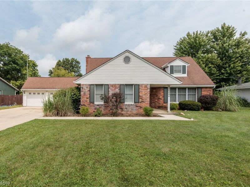 20246 Drake Road, Strongsville, OH 44136 Photo 1