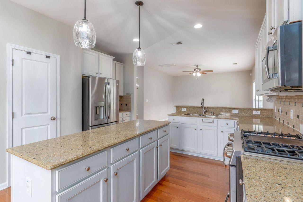 5005 Brownhare Court Photo 10