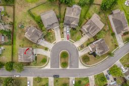 5005 Brownhare Court photo 4
