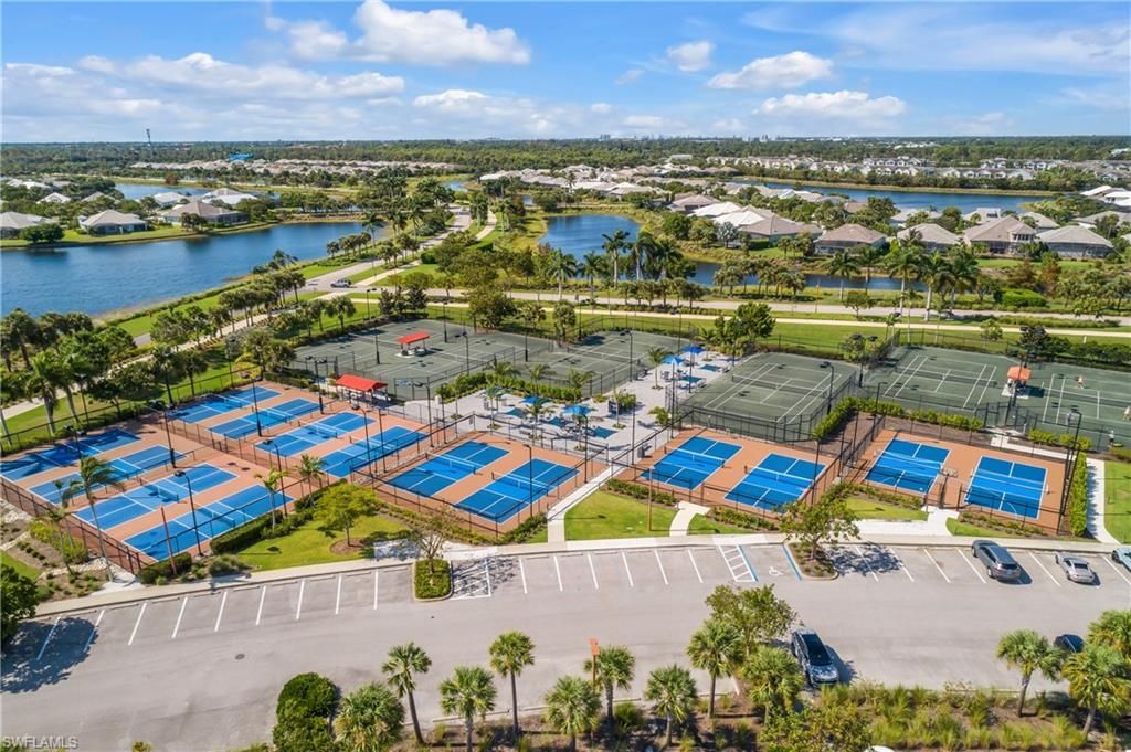 6490 Warwick Ave, Naples, FL 34113 Photo