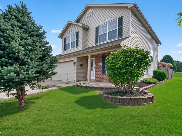 605 Sunmeadow Lane, Avon, IN 46123