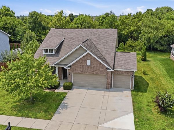 8922 N Springview Drive , McCordsville, IN 46055