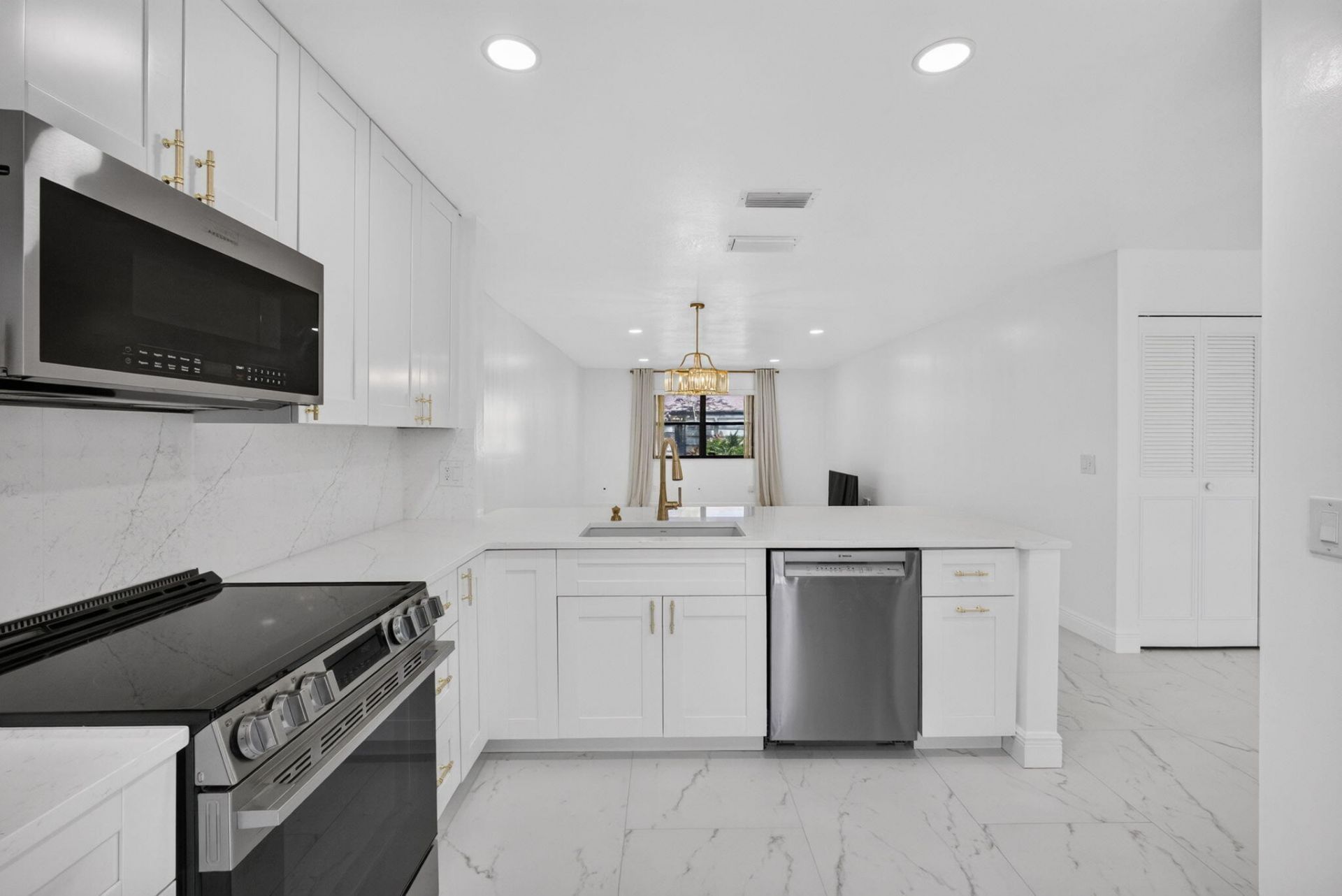 320 Elmira Court, Royal Palm Beach, FL 33411 Photo