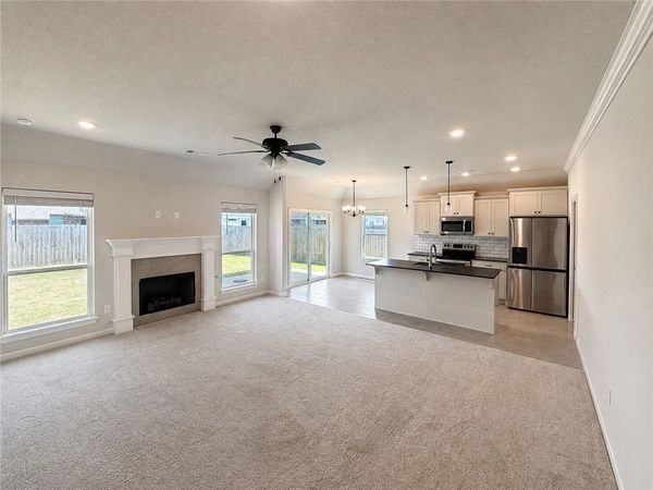 272 Coventry Avenue , Farmington, AR 72730