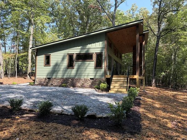 319 Wolf Creek Trail, Mineral Bluff, GA 30559