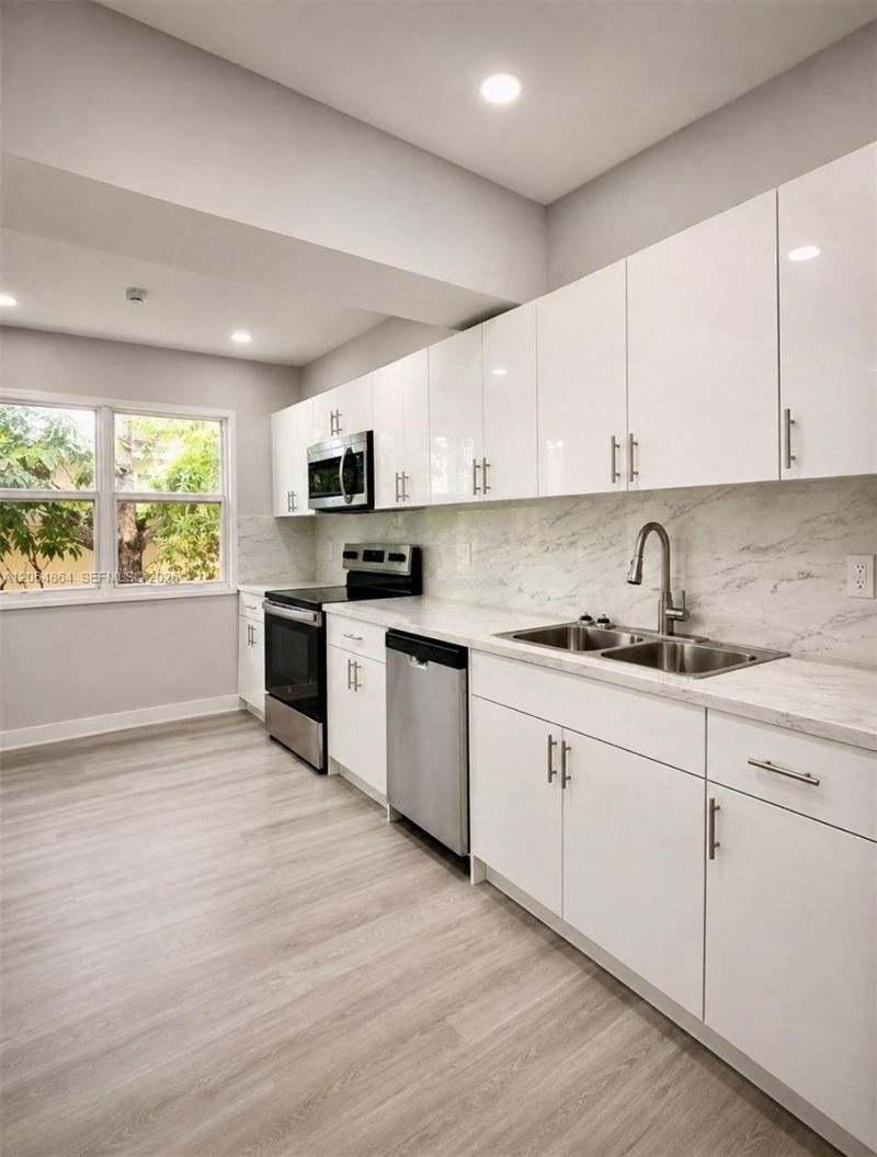 3540 NW 38th Ter , Lauderdale Lakes, FL 33309 Photo