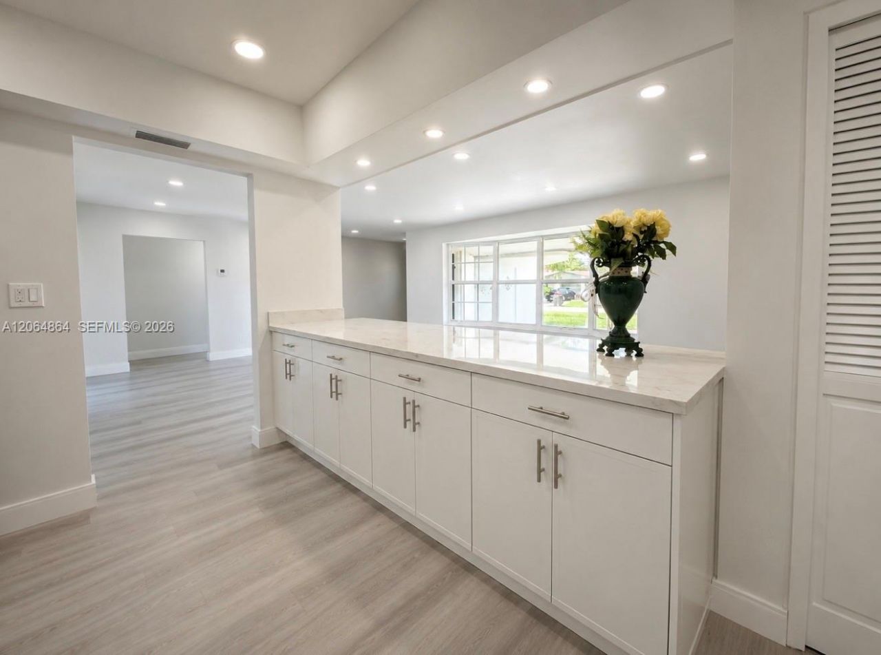 3540 NW 38th Ter , Lauderdale Lakes, FL 33309 Photo