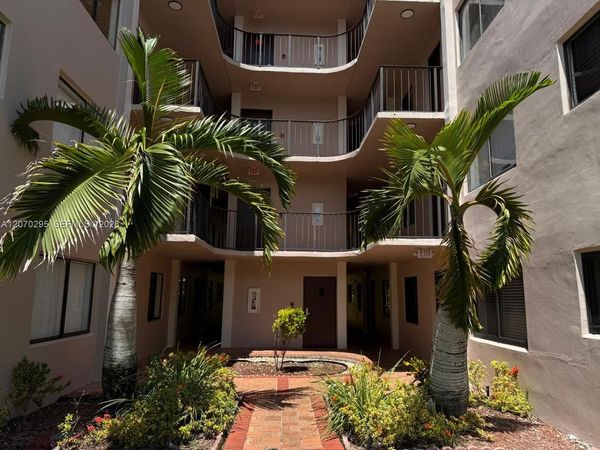 8420 SW 133rd Ave Rd, Unit 317, Miami, FL 33183
