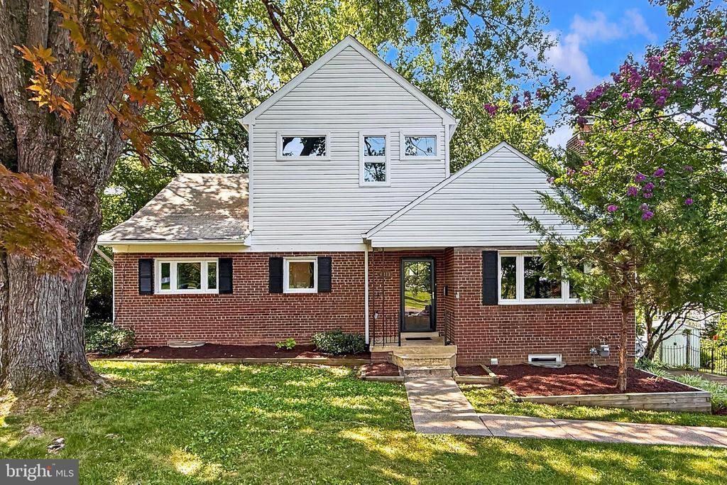 6413 Carolyn Drive, Falls Church, VA 22044 Main Photo