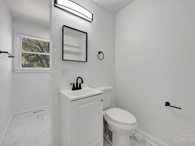 212 Vista Drive, Hamilton, OH 45011 Photo 13