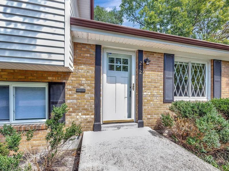 212 Vista Drive, Hamilton, OH 45011 Photo 3