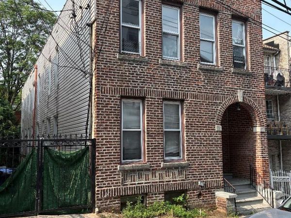 632 E 223rd Street, Bronx, NY 10466