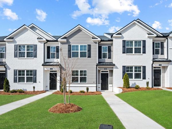 360 Sound Circle, Stockbridge, GA 30281
