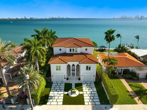 1460 S Treasure Dr , North Bay Village, FL 33141