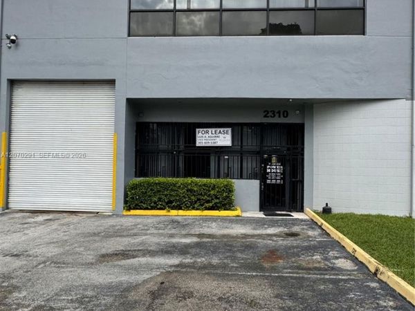 2310 NW 102nd Pl , Doral, FL 33172