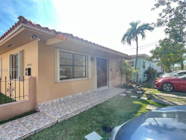 2820 SW 25th St , Unit 2820, Miami, FL 33133