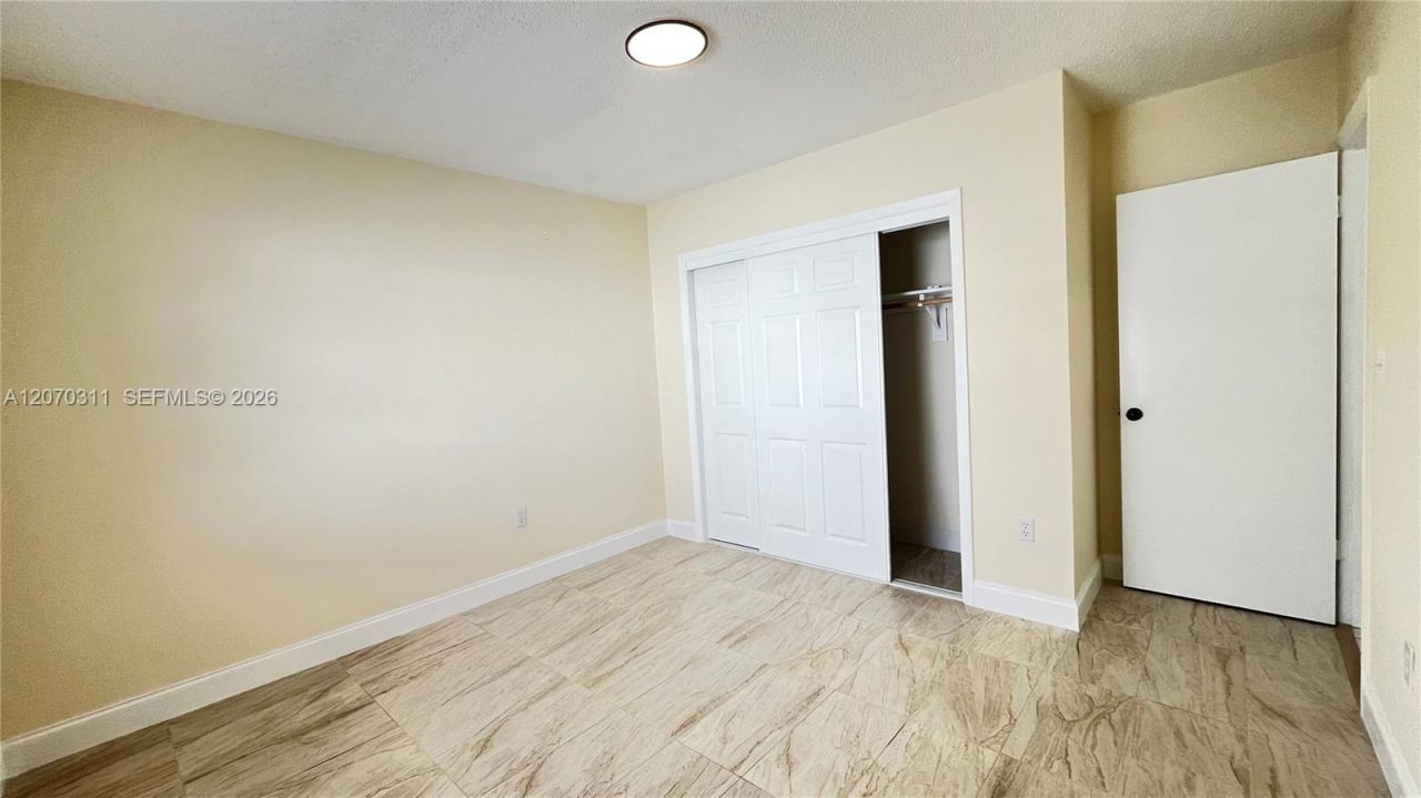 2820 SW 25th St , Unit 2820, Miami, FL 33133 Photo