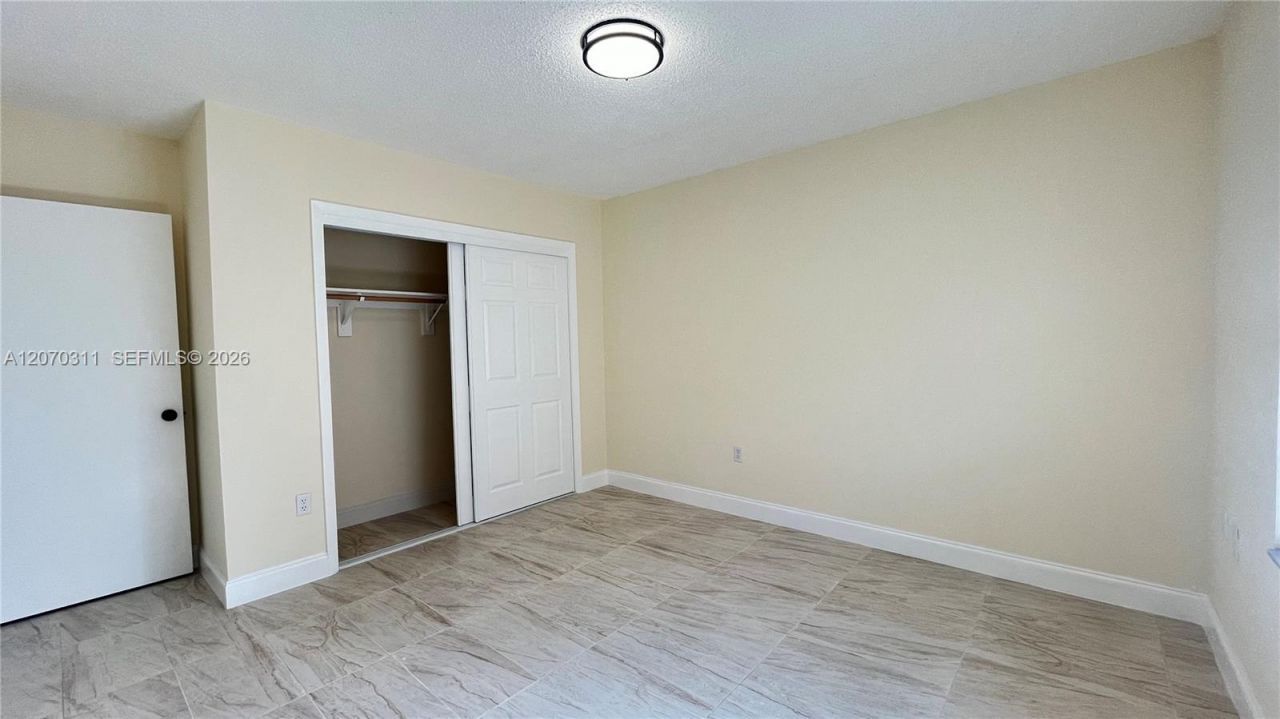 2820 SW 25th St , Unit 2820, Miami, FL 33133 Photo